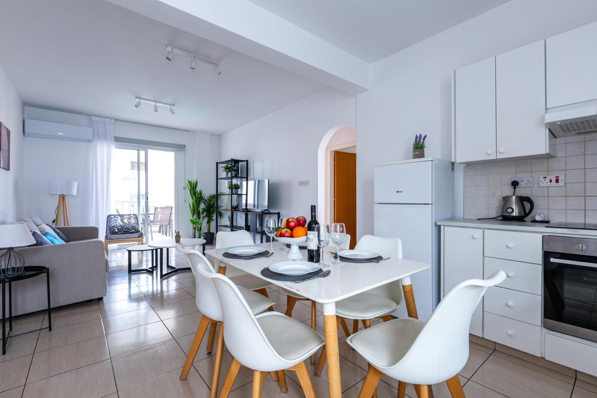 Just Renovated Beautiful 2 Bed In 5 Min Drive To The Paphos