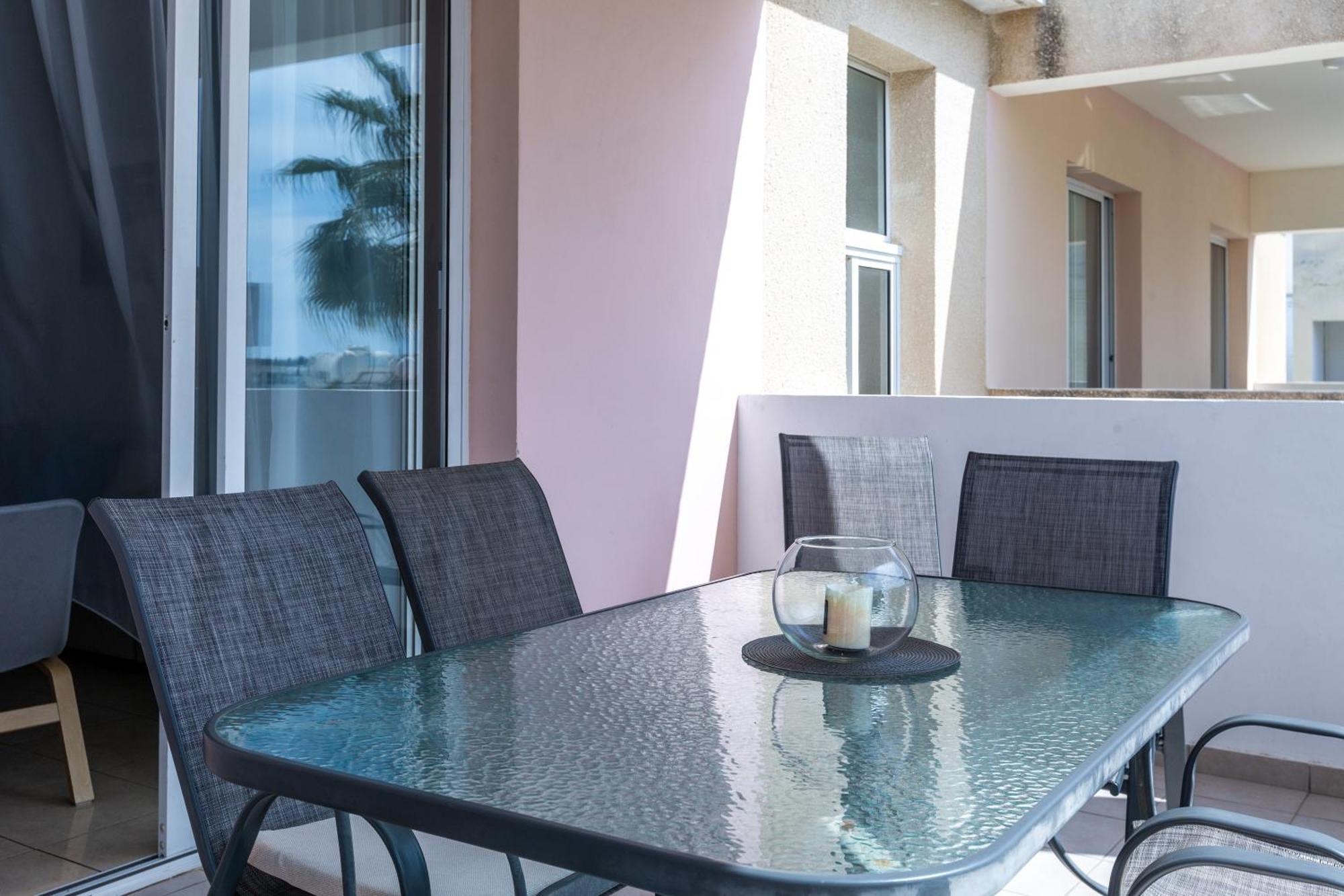 Apartment Just Renovated Beautiful 2 Bed In 5 Min Drive To The Paphos