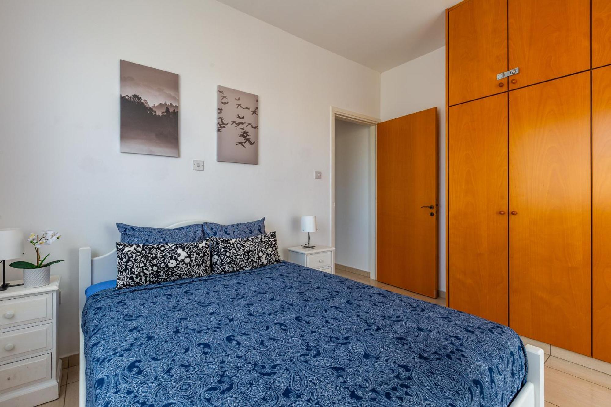 Just Renovated Beautiful 2 Bed In 5 Min Drive To The Apartment *