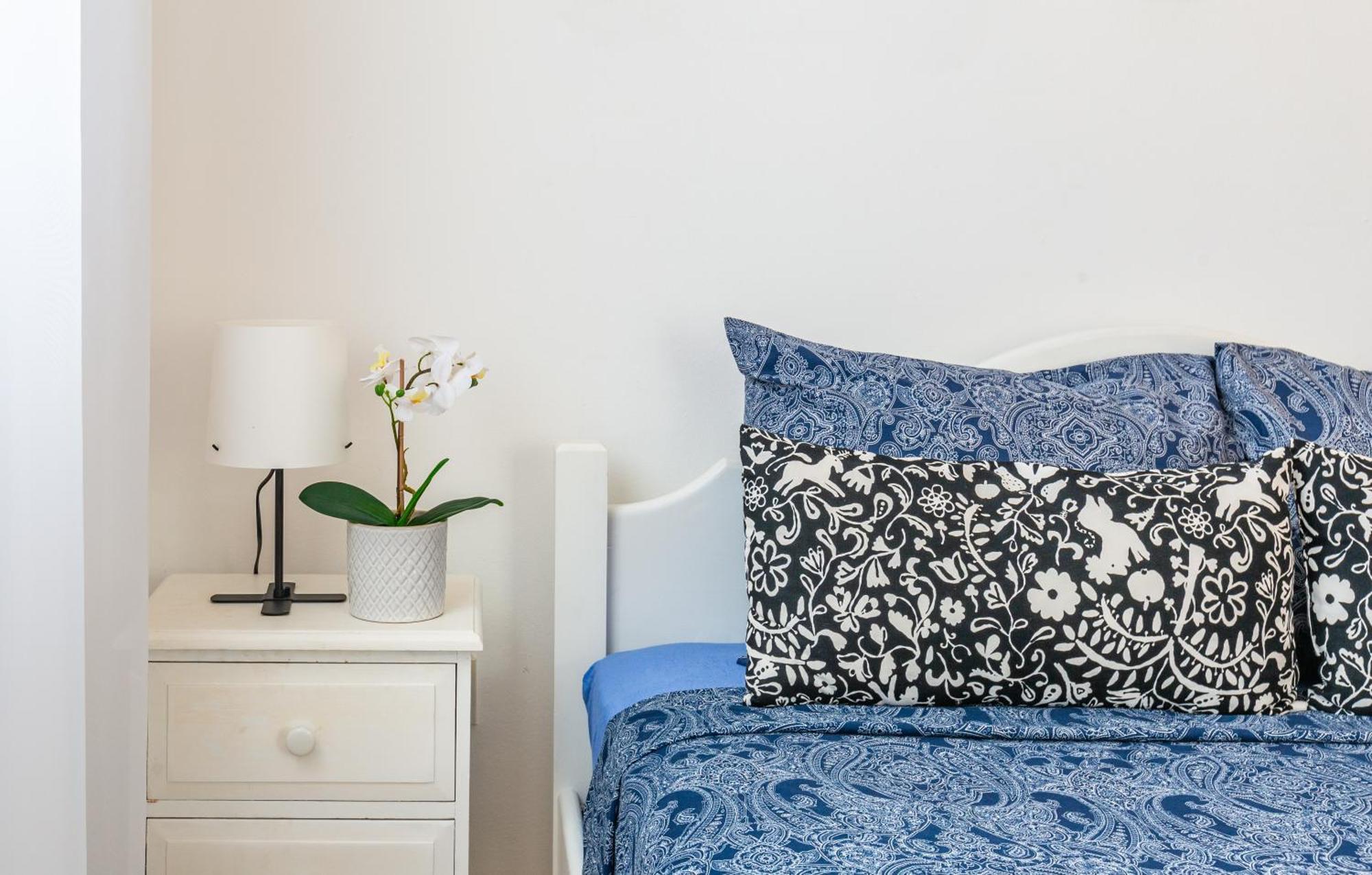 Just Renovated Beautiful 2 Bed In 5 Min Drive To The * Paphos
